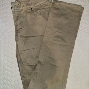 Women’s Khaki Pants